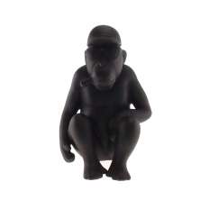 Macaco Decorativo Cerâmica Sentado Tabaco Preto 22x13x14cm