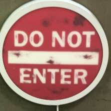 Placa Luminária Decorativa Led Do Not Enter Vermelho 30X30X5