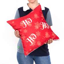 Almofada para Natal de Suede 40cm x 40cm Estampada Ho Ho Ho Vermelha com Refil de Silicone