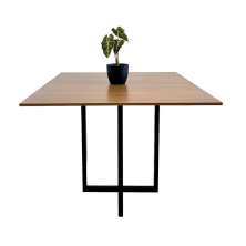 Mesa de jantar quadrada Muma 100x100cm tampo freijó estilo industrial