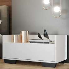 Mesa de Cabeceira 80 cm c/ Pés Quadrados Multimóveis Branca/Preta