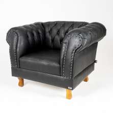 Poltrona Chesterfield Duque Com Capitonê Para Sala, Tv, Estar, Recepção, Barbearia - Couro Ecológico Preto