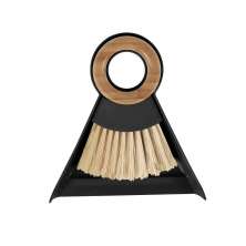 Kit de Escova de Bambu e Pá Oikos Preto