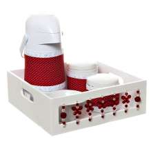 Kit Higiene Com Porcelanas E Capa Borboleta Vermelha Quarto Bebê