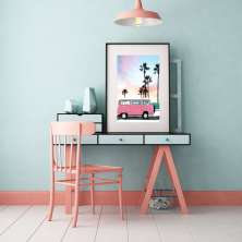 Quadro Praia Kombi Rosa - 60x48cm