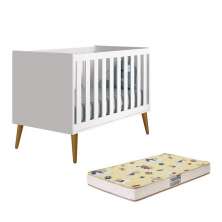 Berço Mini Cama Theo Retrô Branco Fosco com Pés Amadeirado e Colchão D18 - Reller Móveis