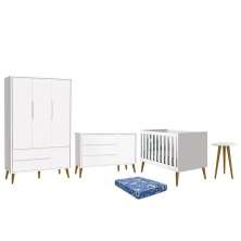 Dormitório Infantil Theo Retrô 3 Portas, Cômoda 1 Porta, Berço, Mesa de Apoio Branco Fosco com Pés Amadeirado e Colchão - Reller Móveis