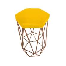 Banqueta Decorativa Hexagonal Aramado Bronze Acento em Suede