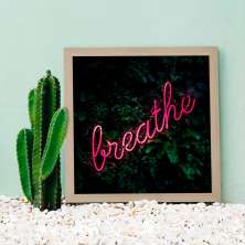 Quadro Decorativo com Moldura Breathe Verde