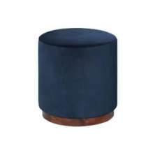 Puff Barcelona Decorativo com Veludo Azul e Base Madeira
