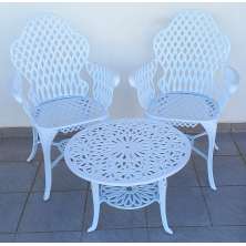 Conjunto de Mesa Para Jardim Copacabana com 2 Poltronas e Mesa Baixa em Alumínio Fundido Unifer Móveis