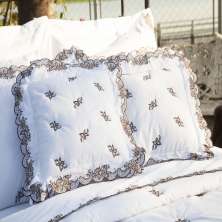 Almofada Decorativa Bordada 200 fios Mondrean Branco Vilela Enxovais 2 peças