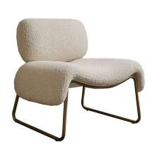 Poltrona Decorativa Versatil Calm Super Boucle Pés em Metal Off White