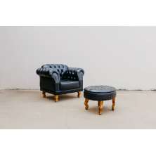 Poltrona Com Puff Chesterfield Conjunto